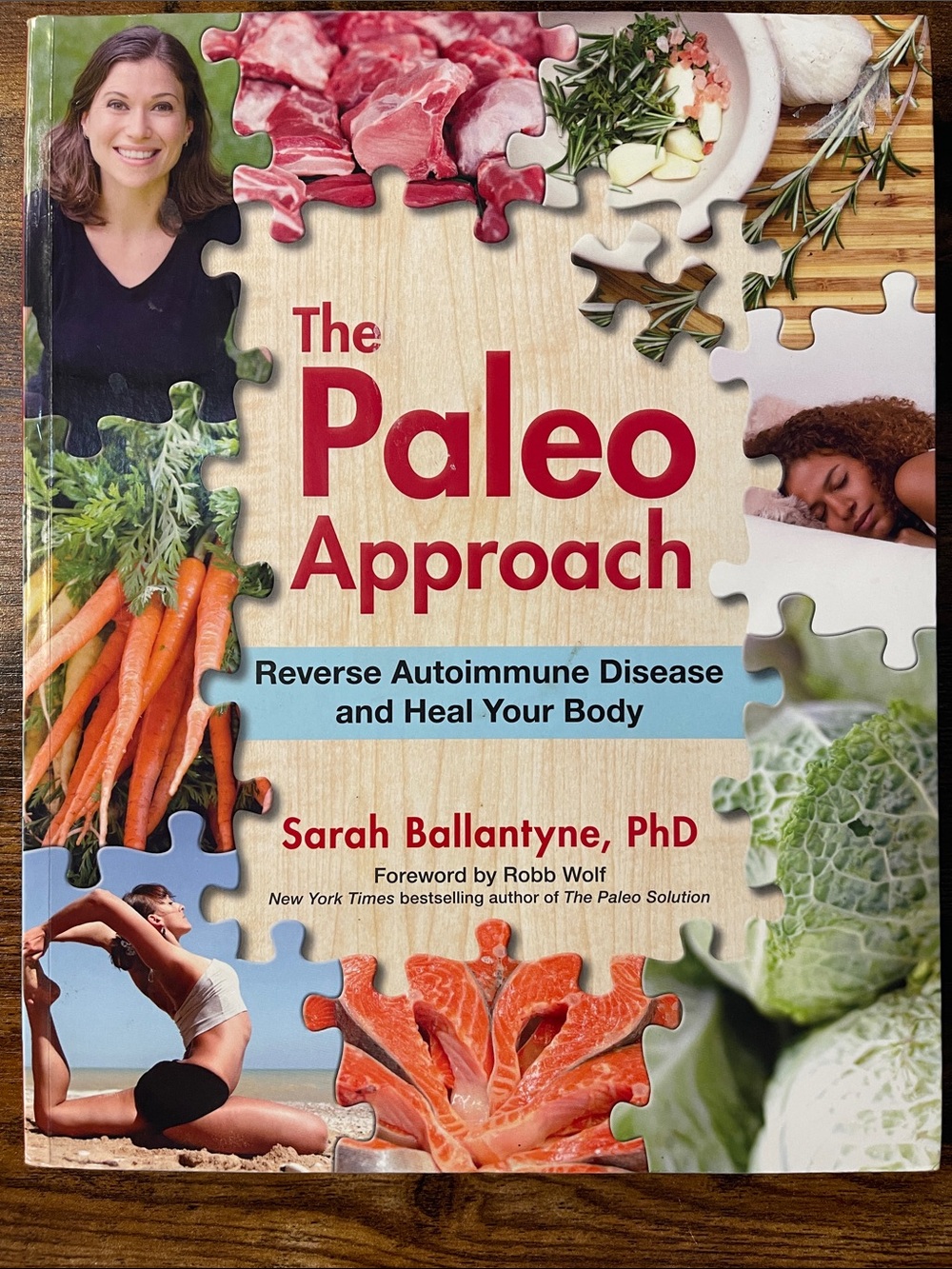 The Paleo Approach by - Cream & Red Cover
